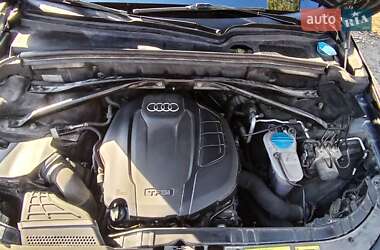 Внедорожник / Кроссовер Audi Q5 2012 в 