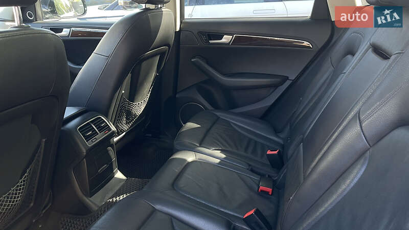 Внедорожник / Кроссовер Audi Q5 2012 в Одессе