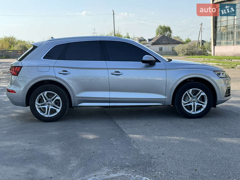 Внедорожник / Кроссовер Audi Q5 2018 в Каменском