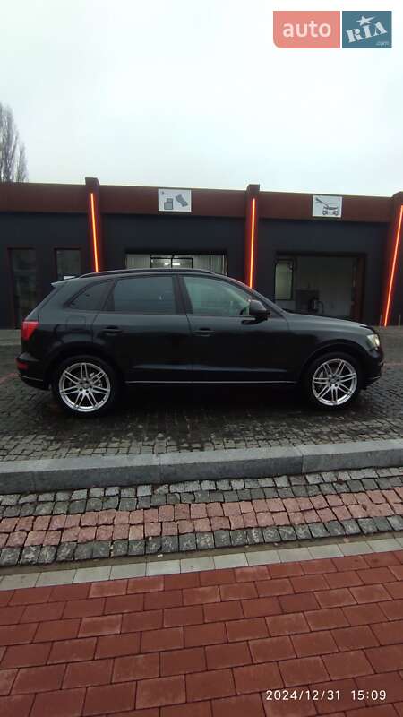Внедорожник / Кроссовер Audi Q5 2009 в 