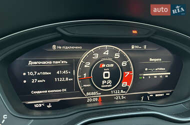 Внедорожник / Кроссовер Audi Q5 2017 в 