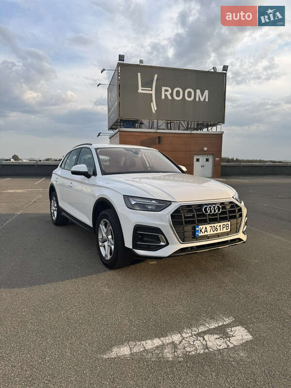 Позашляховик / Кросовер Audi Q5 2021 в Києві