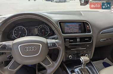 Позашляховик / Кросовер Audi Q5 2012 в 