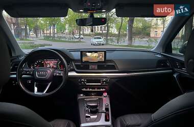 Позашляховик / Кросовер Audi Q5 2017 в 