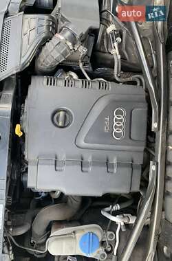 Внедорожник / Кроссовер Audi Q5 2011 в 