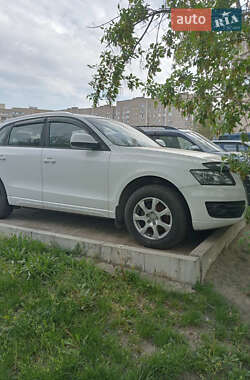 Внедорожник / Кроссовер Audi Q5 2010 в 