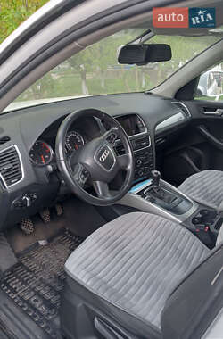 Внедорожник / Кроссовер Audi Q5 2010 в 