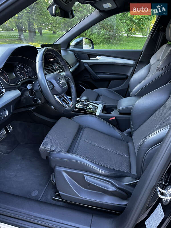 Внедорожник / Кроссовер Audi Q5 2022 в Тернополе