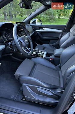 Внедорожник / Кроссовер Audi Q5 2022 в 