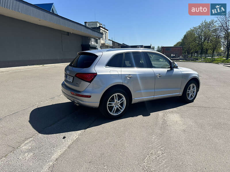 Позашляховик / Кросовер Audi Q5 2015 в Львові
