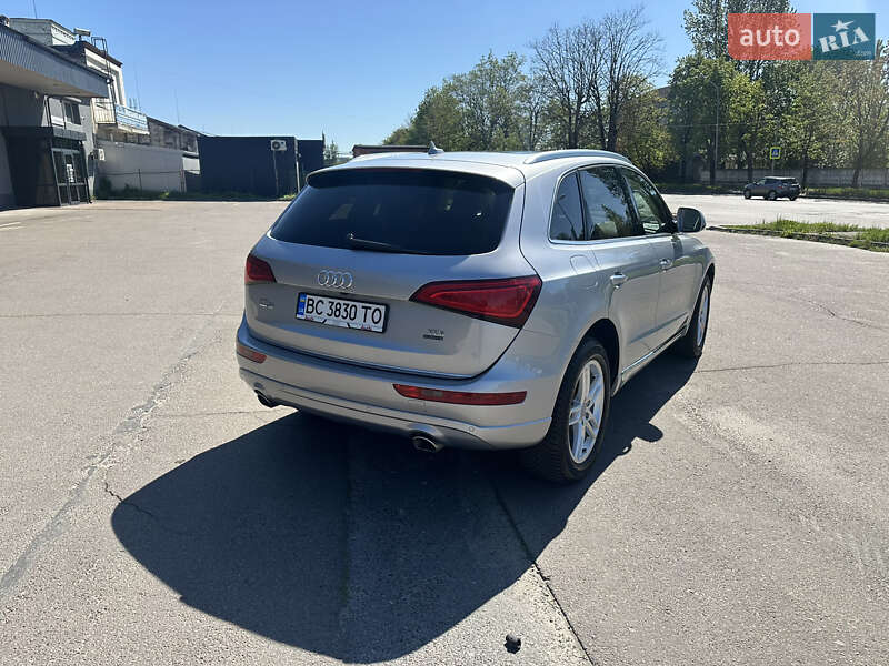 Позашляховик / Кросовер Audi Q5 2015 в Львові