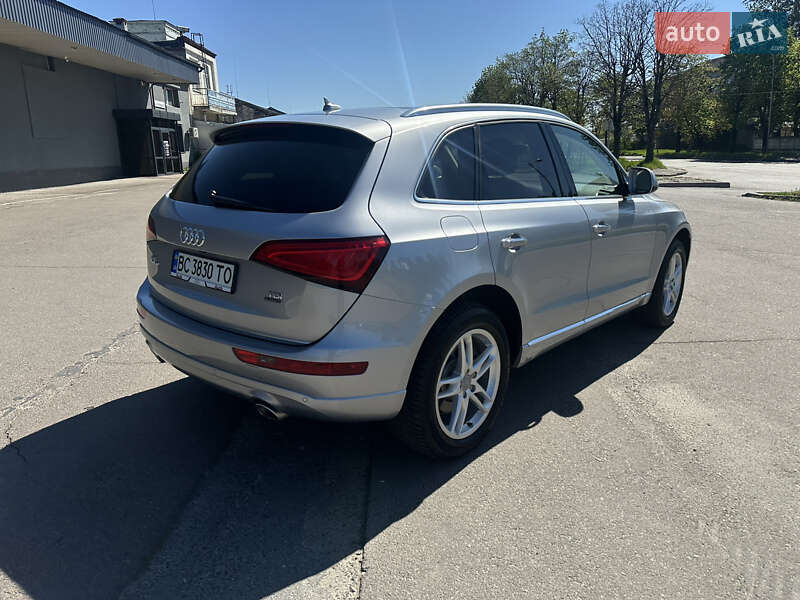 Позашляховик / Кросовер Audi Q5 2015 в Львові