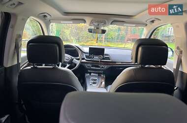 Внедорожник / Кроссовер Audi Q5 2018 в 