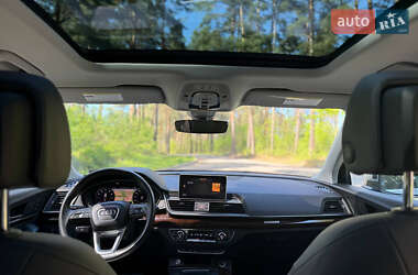 Внедорожник / Кроссовер Audi Q5 2018 в 