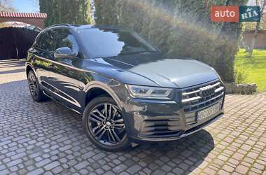 Внедорожник / Кроссовер Audi Q5 2017 в 