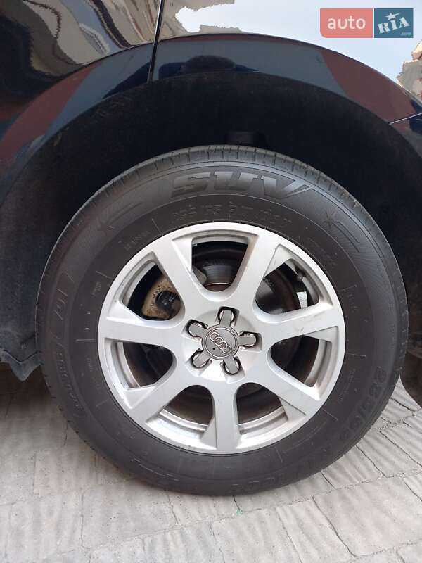 Внедорожник / Кроссовер Audi Q5 2010 в Тернополе