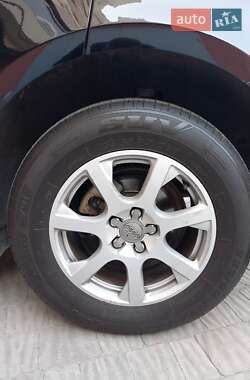 Внедорожник / Кроссовер Audi Q5 2010 в 