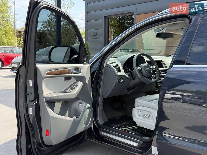 Внедорожник / Кроссовер Audi Q5 2015 в Ровно