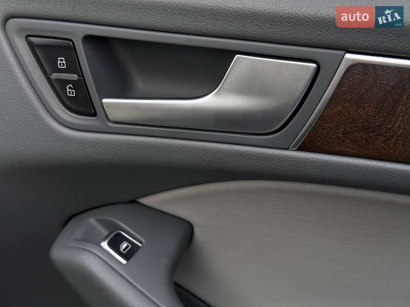 Внедорожник / Кроссовер Audi Q5 2015 в Ровно