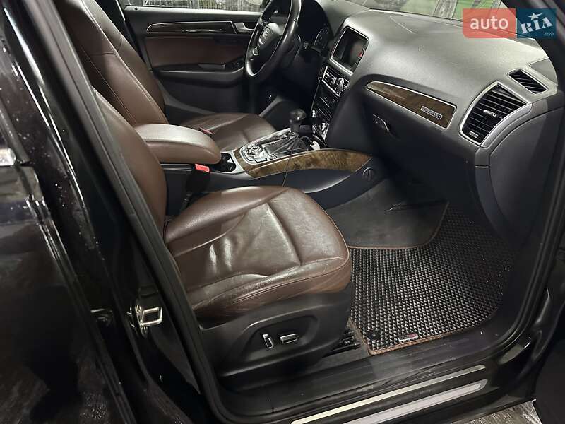 Внедорожник / Кроссовер Audi Q5 2013 в Луцке
