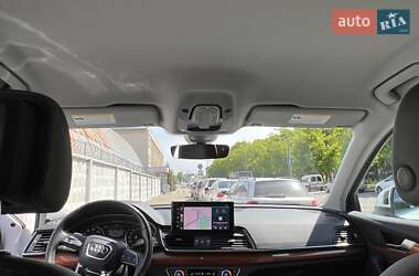 Позашляховик / Кросовер Audi Q5 2022 в 