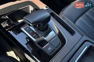 Внедорожник / Кроссовер Audi Q5 2020 в 