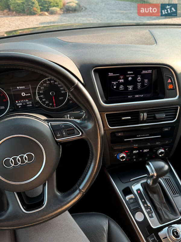 Внедорожник / Кроссовер Audi Q5 2015 в Львове