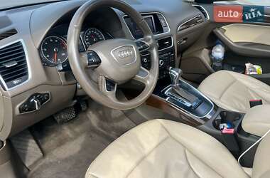 Позашляховик / Кросовер Audi Q5 2013 в 