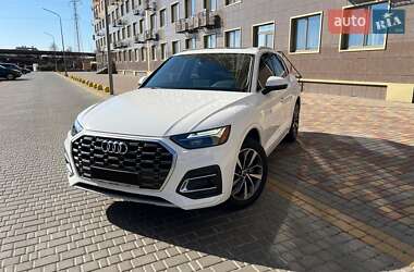Позашляховик / Кросовер Audi Q5 2021 в Одесі