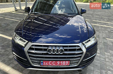 Внедорожник / Кроссовер Audi Q5 2018 в 