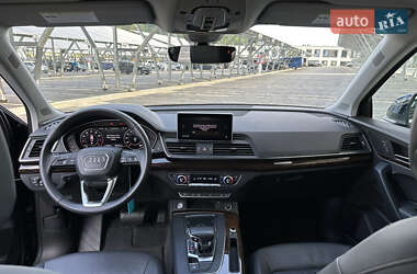 Внедорожник / Кроссовер Audi Q5 2018 в 