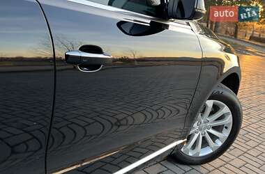 Позашляховик / Кросовер Audi Q5 2015 в 