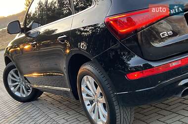 Позашляховик / Кросовер Audi Q5 2015 в 