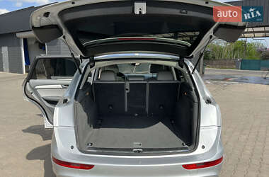 Позашляховик / Кросовер Audi Q5 2013 в 