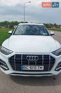 Позашляховик / Кросовер Audi Q5 2020 в 