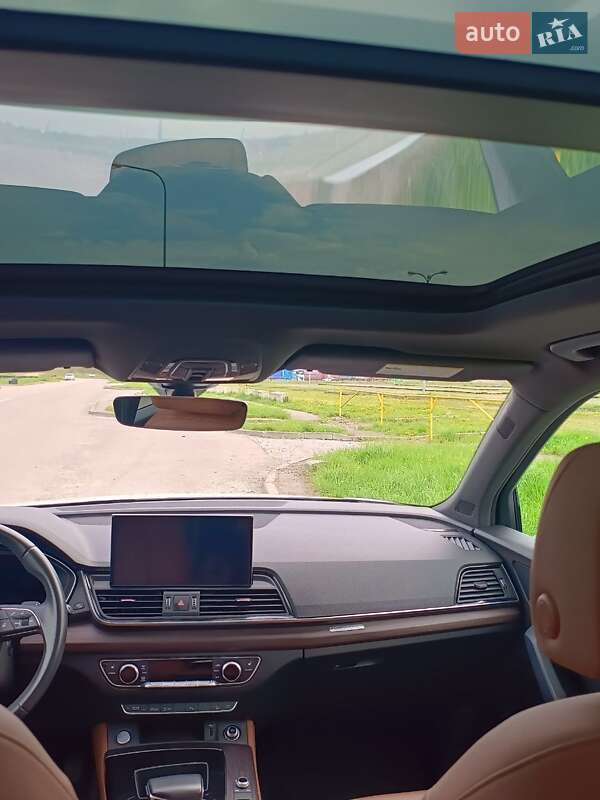 Позашляховик / Кросовер Audi Q5 2020 в Львові