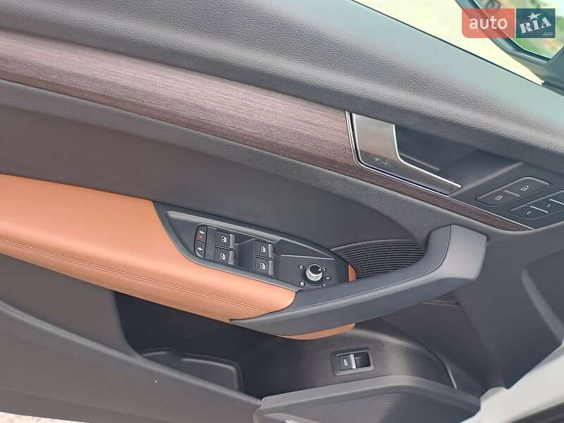 Позашляховик / Кросовер Audi Q5 2020 в Львові