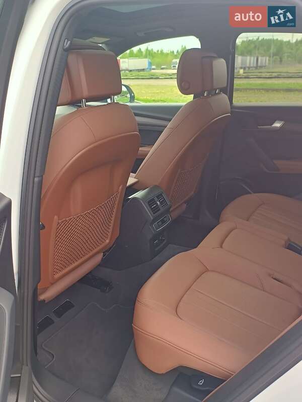 Позашляховик / Кросовер Audi Q5 2020 в Львові