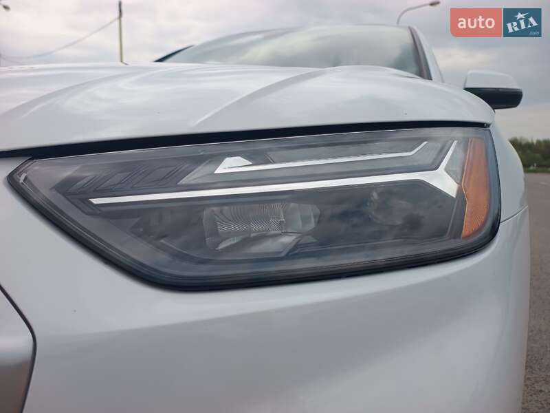 Позашляховик / Кросовер Audi Q5 2020 в Львові