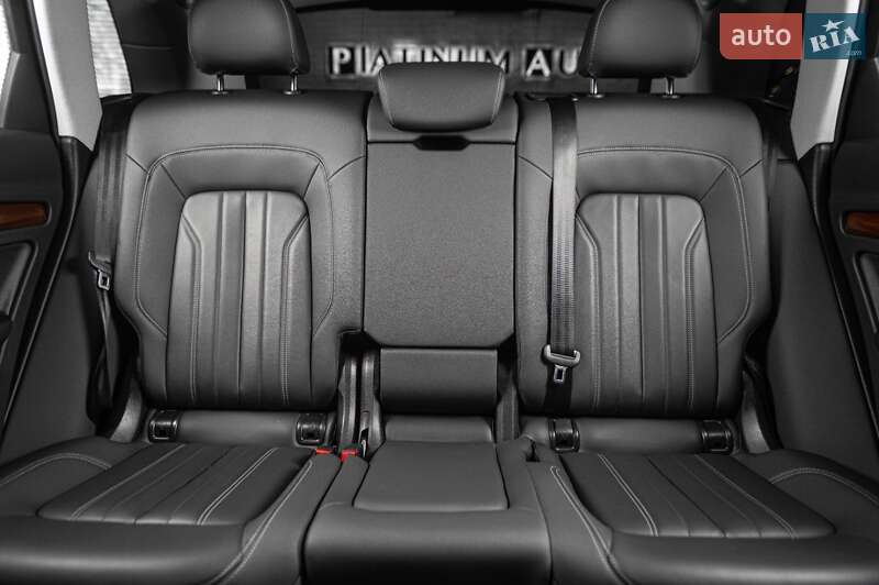 Внедорожник / Кроссовер Audi Q5 2021 в Одессе