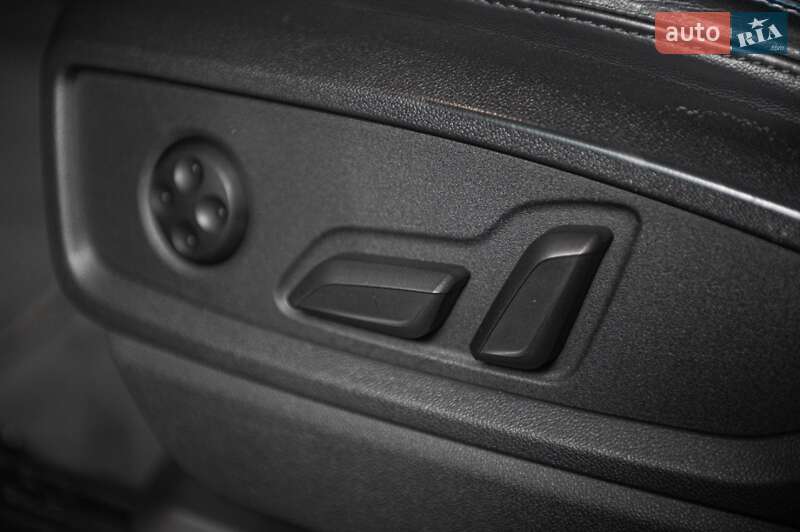 Внедорожник / Кроссовер Audi Q5 2021 в Одессе