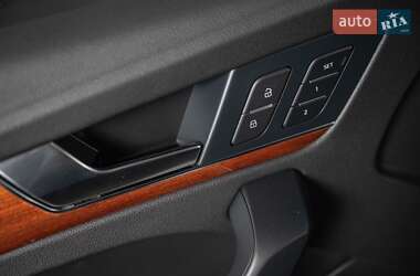 Внедорожник / Кроссовер Audi Q5 2021 в 