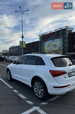 Внедорожник / Кроссовер Audi Q5 2012 в 