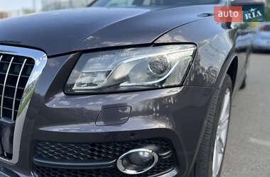 Позашляховик / Кросовер Audi Q5 2011 в 