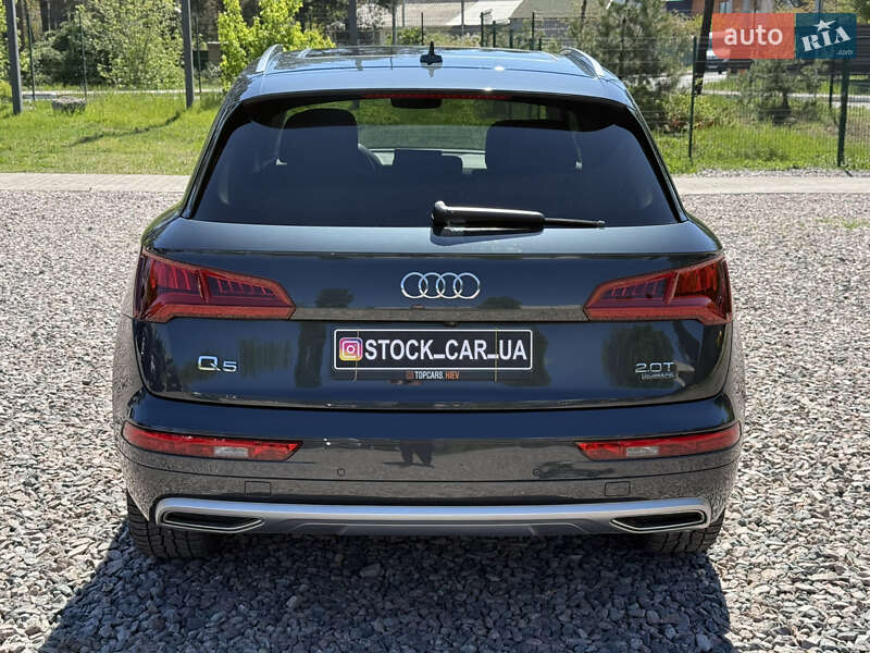 Внедорожник / Кроссовер Audi Q5 2017 в Киеве