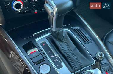 Позашляховик / Кросовер Audi Q5 2015 в 