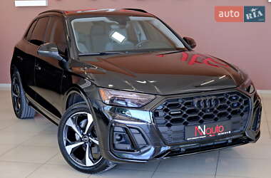 Внедорожник / Кроссовер Audi Q5 2022 в 