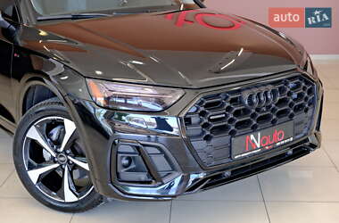 Внедорожник / Кроссовер Audi Q5 2022 в 