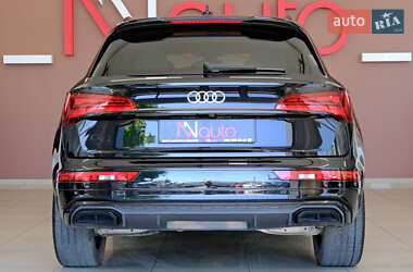 Внедорожник / Кроссовер Audi Q5 2022 в 