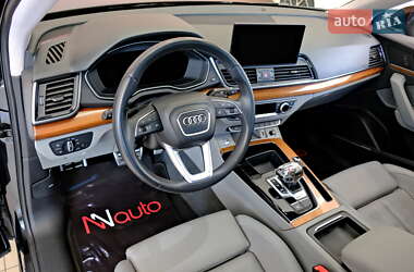 Внедорожник / Кроссовер Audi Q5 2022 в 